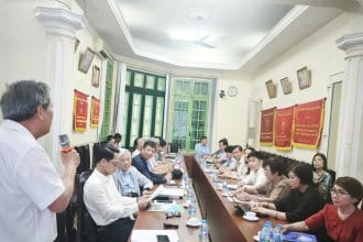 Họp triển khai nhiệm vụ khoa học và công nghệ tại HUSTA với sự tham gia của các đại biểu và chuyên gia